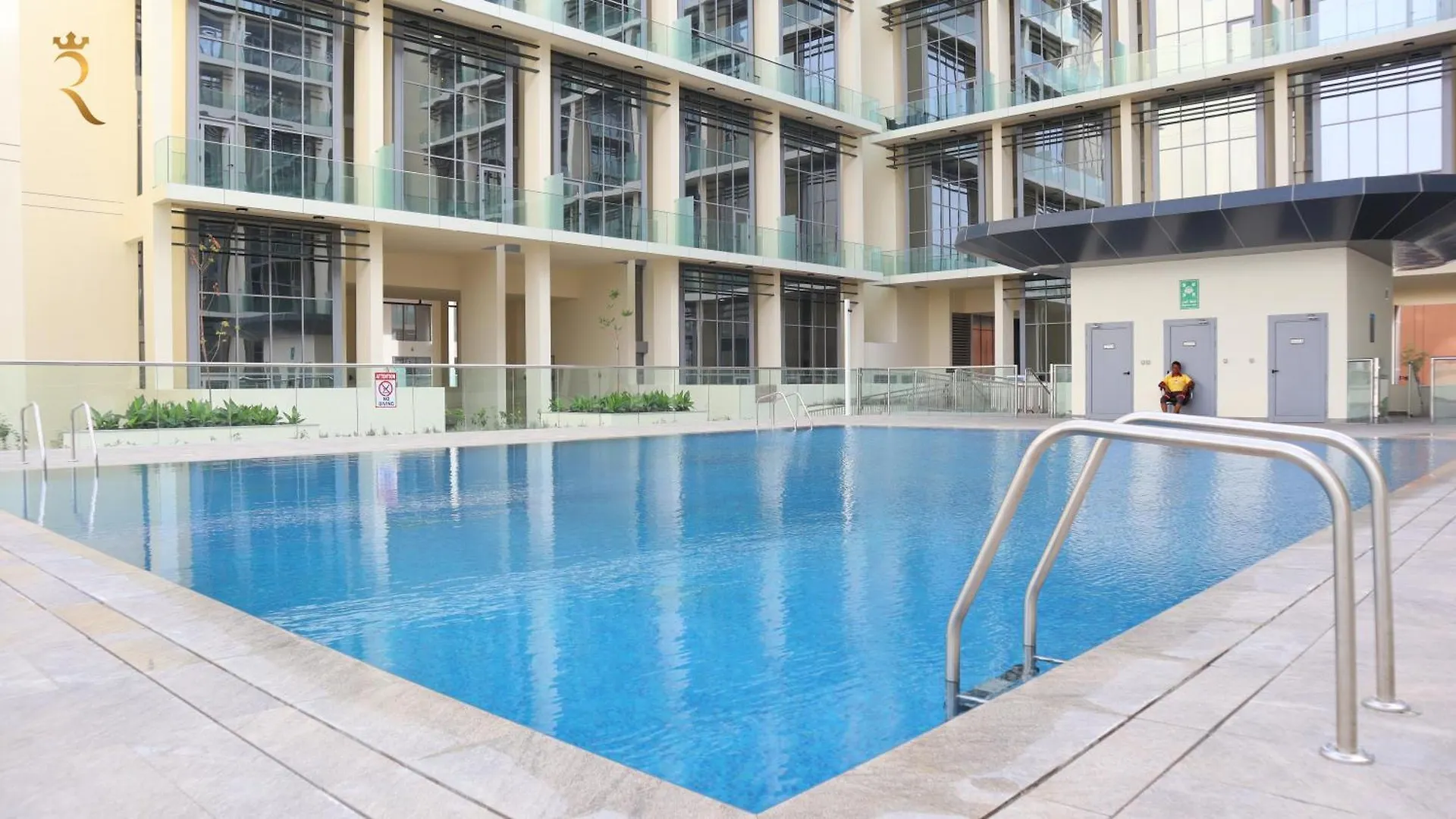 Duplex Elegance Retreat Transit - 2 Bedroom In Masdar City Abu Dhabi 0*,