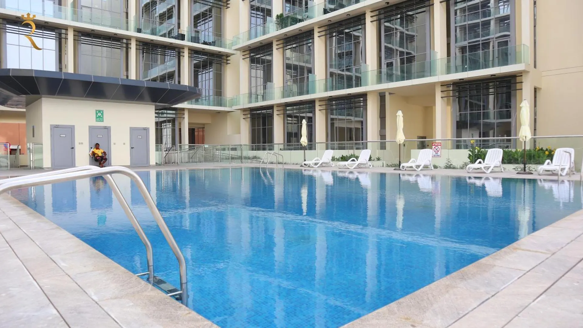Appartamento Duplex Elegance Retreat Transit - 2 Bedroom In Masdar City Abu Dhabi